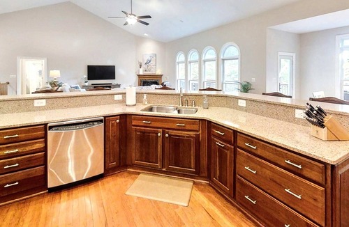 Mineral House | Beautiful Lakefront Lake Anna Views, Dock, Firepit