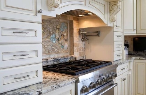 Mashpee House | Beautiful lakefront vacation property in Mashpee