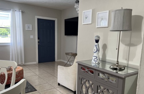 Miami Gardens Villa | Beautiful Miami Villa near Hard Rock Stadium
