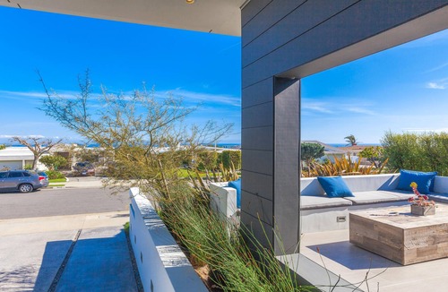 Malibu House | Beautiful Modern House in Malibu with Ocean View minutes walk to the beach