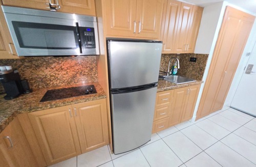Sunny Isles Beach Apartment | Beautiful Oceanfront Studio in Marco Polo Sunny Isles Beach