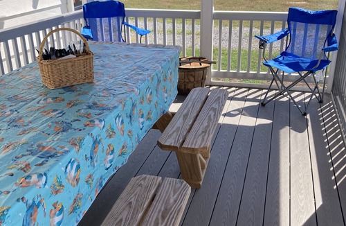 Fishing Creek House | BEAUTIFUL PEACEFUL, SCENIC, ENJOY CRABS N FISH MEMORABLE, FREE TOUR OF AREA!