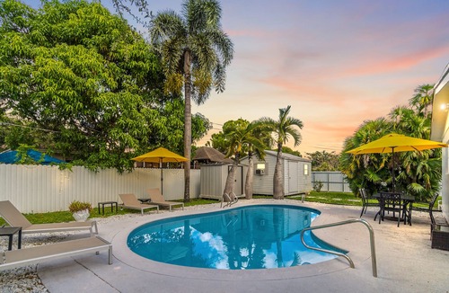 Boulevard Heights House | Beautiful Pool House | Close to Hard Rock Hotel