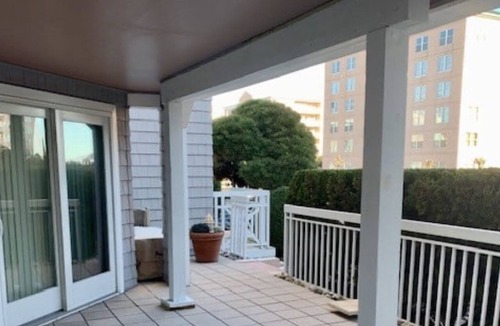 Diamond Beach Condo | Beautiful Poolside Condo located across the street from the beach!