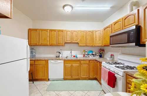 Jersey City Apartment | Beautiful Private room in a 2-bedroom apartment in vibrant Jersey City