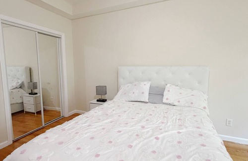 Jersey City Apartment | Beautiful Private room in a 2-bedroom apartment in vibrant Jersey City