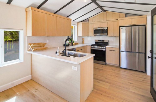 Sunland-Tujunga House | Beautiful, Secluded, Mountain Retreat Minutes from the City