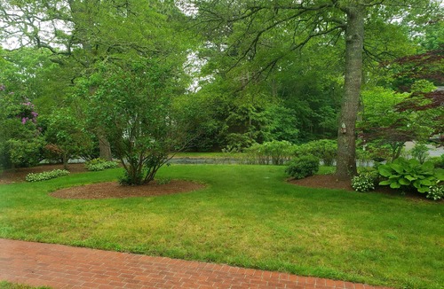 Cotuit House | Beautiful spacious Cape Cod house with a large and private yard near beaches