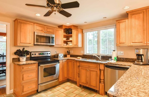 Eastham House | Beautiful Spacious Family Retreat w/Pool!
