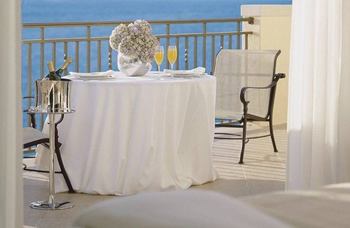 Central Beach Apartment | Beautiful studio unit at resort, sleeps 2
