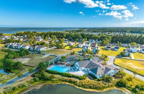 Bayside House | Beautiful Townhome in West Ocean City - Indoor and Outdoor Pool