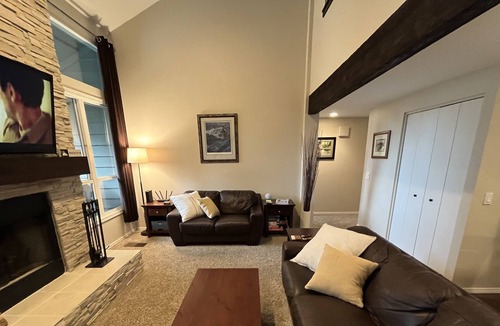Bigfork Condo | Beautiful Updated Condo with Boat Slip in Bigfork Montana
