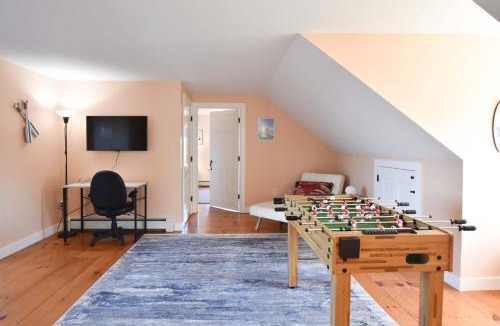 Wellfleet House | Beautiful Water Views Dogs Welcome
