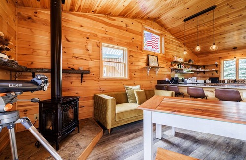 Nunda House | Bella Vista 50 Acres, Pond, Hot Tub & Game Room