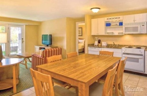 Hancock Resort | Bentley Brook 1-bedroom Mountainside ski resort in charming Hancock sleeps 8