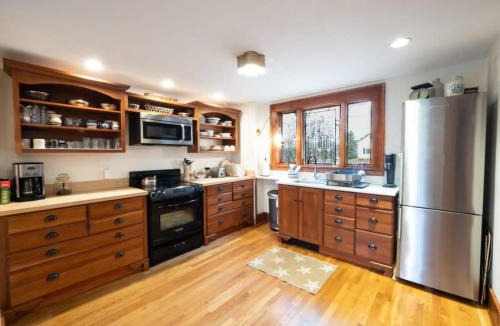 Lee House | Berkshire Vacation Rentals: Centrally Located Historical Home