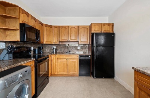 Lauderdale-by-the-Sea Apartment | Bermuda Isles Villas - King #32