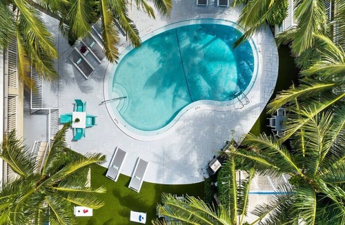 Lauderdale-by-the-Sea Apartment | Bermuda Isles Villas - Queen #14