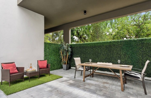 Coral Way House | Best Charming 3-bedroom villa in welcoming Miami