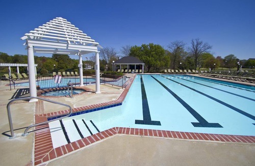 Berkeley Hotel | Best Choice! Free Parking, Indoor & Outdoor Pools, Unit w/Full Kitchen!