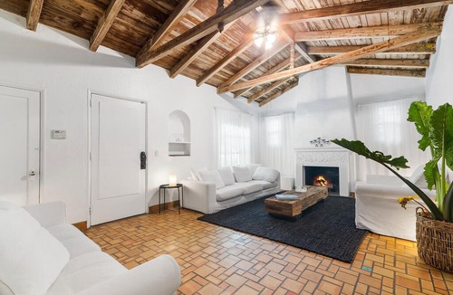 South Pointe Bed & Breakfast | Best House Renovated @ SoBe I Sleeping 16 guests