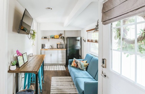 Belmont House | Best of Downtown and Belmont in cozy unique 2BD! Walk everywhere!