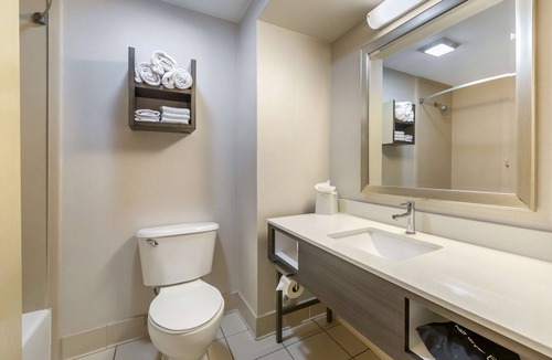 The Crossings Hotel | Best Western Plus Kendall Hotel & Suites