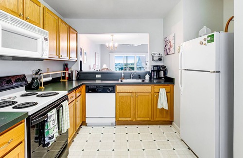 Ocean View Condo | Bethany Bay getaway with Bay views, pool access, tennis, central AC & WiFi