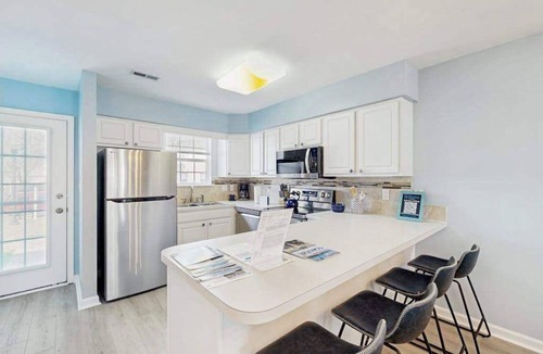 Frankford House | Bethany Meadows townhouse w/shared pool, tennis, close to beach