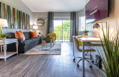 Survey Creek Apartment | Beverly Hills of Fl♥Clean &Comfortable♥Near Hospitals♥KG BD ♥Spacious