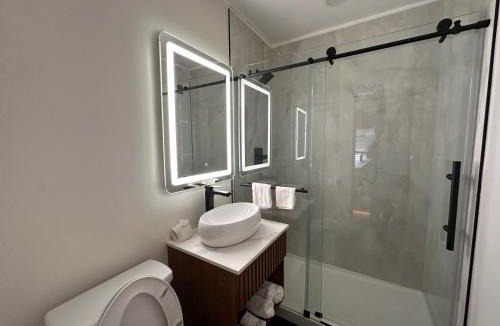 Fairfax District Hotel | Bevonshire Lodge Motel