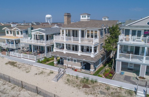 South End Condo | Big Oceanfront 5BR, 4 Bath, 2000+ SF, Elevator, Panoramic Ocean Views !
