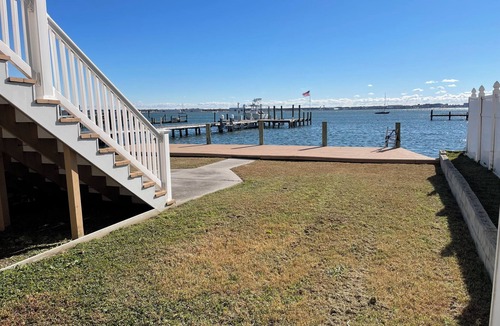 Willoughby Spit House | Big Waterfront House! Fishing Dock, Arcade, Garage Parking, Walk to Beach!