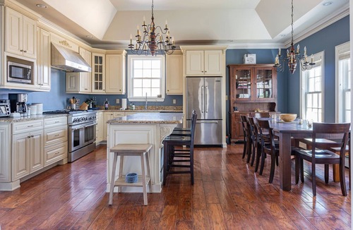 Wallkill House | Birdsall Farmhouse: Charming Historic Homestead with Hot Tub