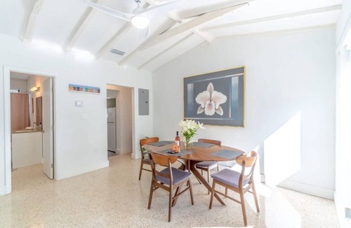 North Miami Condo | Biscayne Park Home, with Pool Access, Near Beach