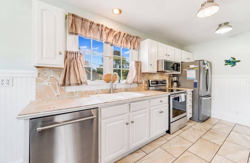 Chincoteague House | Black Skimmer by Seaside Vacations & Sales