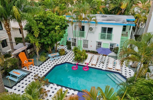 Victoria Park Hotel | BLANCHE DEVEREAUX SUITE at THE KarINN BOUTIQUE HOTEL - Downtown Ft Lauderdale 2