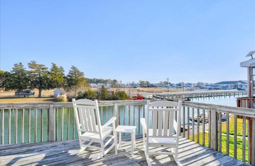 Captain's Cove House | Bliss by the Bay