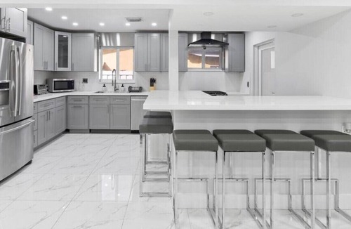 Pembroke Pines House | 🌅 Blissful Retreat w/ HEATED POOL 🌴 4BDR 2BA