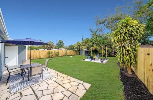Central Fort Lauderdale House | Blue Ocean Retreat by Dream Vacation