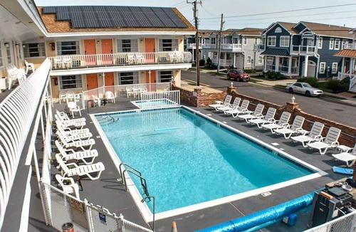 Wildwood Crest Hotel | Blue Water Motel