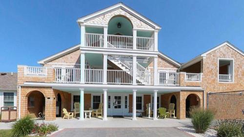 Dennis Port House | Bluegreen Dennis Port - The Soundings Seaside Resort - ST