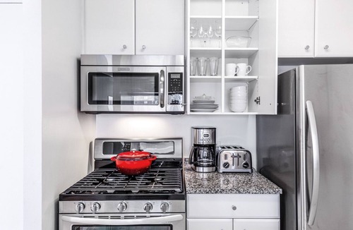 Battery Park City Apartment | Blueground | Battery Park City, rooftop, nr Battery Park