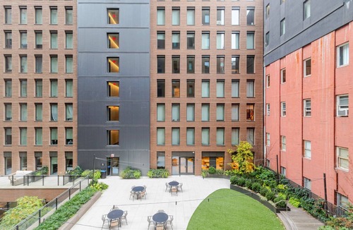 Chelsea Apartment | Blueground | Chelsea, rooftop pool, nr The Vessel
