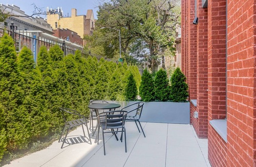 Crown Heights Apartment | Blueground | Crown Heights, balcony, nr Prospect Park