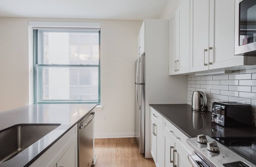 Downtown Boston Apartment | Blueground | Financial District, washer, nr Boston Harbor