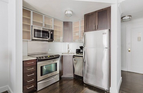 Lincoln Square Apartment | Blueground | Lincoln Square, fitness, nr Central Park