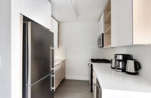 Lincoln Square Apartment | Blueground | Lincoln Square, rooftop, nr Riverside Park