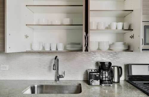 Kips Bay Apartment | Blueground | Murray Hill, fitness center, nr East River