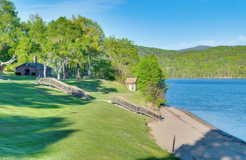 Schroon Lake Apartment | Boat, Fish & Hike! All-season Schroon Lake Getaway